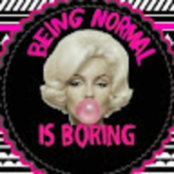 Meet your Posher, Julie - Picture 1 of 1